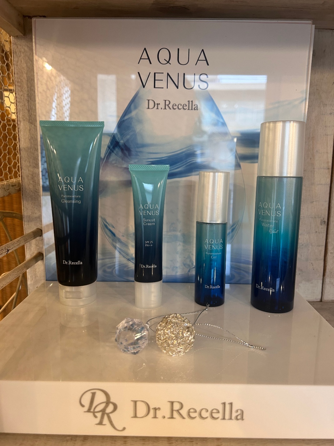 ドクターリセラ AQUA VENUS のスキンケアシリーズ